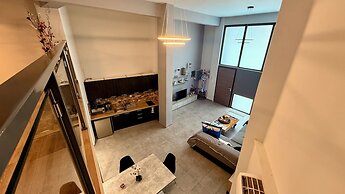 Thissio Luxury Apartment