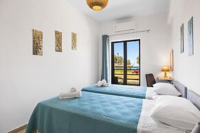 Sun Beach Apartment in Chania 3