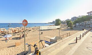 Sun Beach Apartment in Chania 3