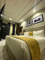 Ringruby Hotel, Eso Close
