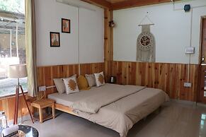 Boho Grove Cafe and Stay