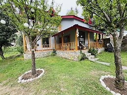 Boho Grove Cafe and Stay