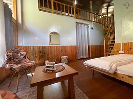 Boho Grove Cafe and Stay
