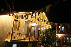 Boho Grove Cafe and Stay