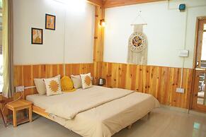 Boho Grove Cafe and Stay