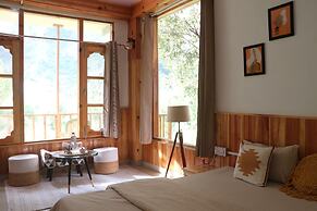 Boho Grove Cafe and Stay