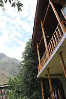 Boho Grove Cafe and Stay