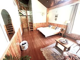 Boho Grove Cafe and Stay