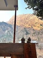 Boho Grove Cafe and Stay