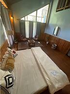 Boho Grove Cafe and Stay