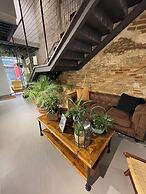 VTZ The Botanic Hostel