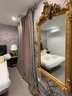 VTZ The Botanic Hostel