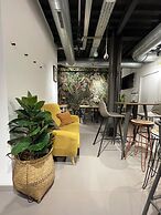 VTZ The Botanic Hostel