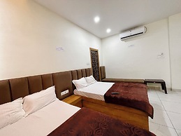 Hotel Gupta Residency - near Temple