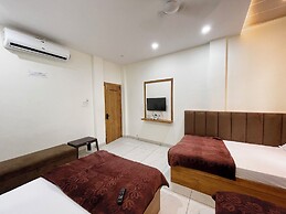 Hotel Gupta Residency - near Temple