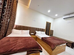 Hotel Gupta Residency - near Temple