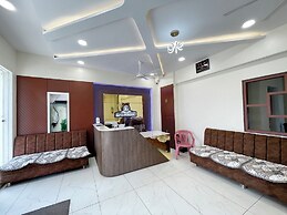 Hotel Gupta Residency - near Temple