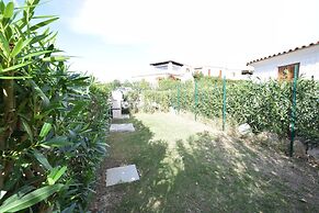 Luisa Apartment In Budoni Shared Pool