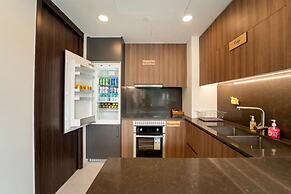 Serenity Sky Villas Luxury Apartment