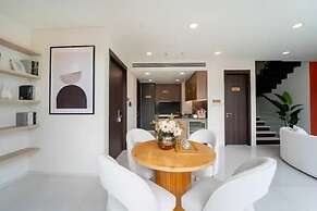 Serenity Sky Villas Luxury Apartment