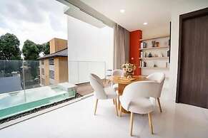 Serenity Sky Villas Luxury Apartment