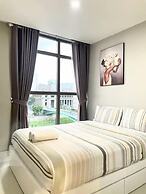 Saigon Royal View Residence & River