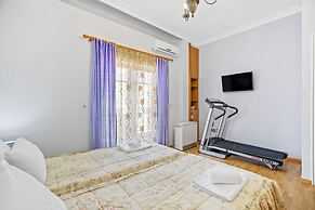 Artistic Apartment in Chania