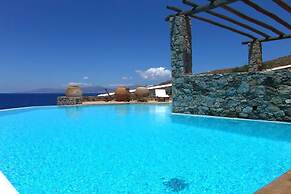 Topos Exclusive Mykonos