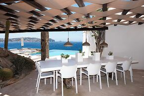 Topos Exclusive Mykonos