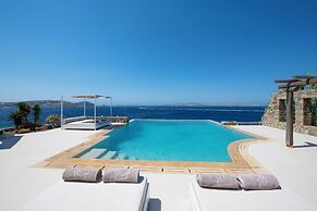Topos Exclusive Mykonos
