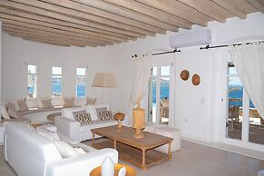 Topos Exclusive Mykonos