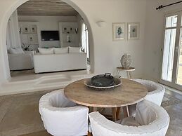 Topos Exclusive Mykonos