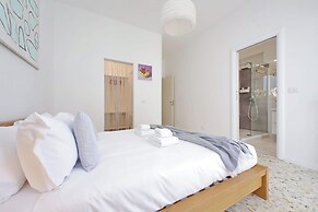 Luminoso appartamento a san Pietro