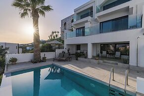 Aspras Luxury Apartments