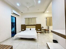 Hotel Govindam Inn - near Temple