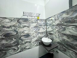 Hotel Govindam Inn - near Temple