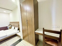 Hotel Govindam Inn - near Temple