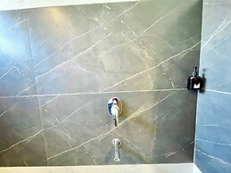 Hotel Govindam Inn - near Temple