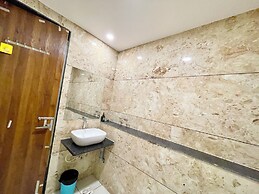 Hotel Govindam Inn - near Temple