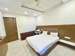 Hotel Govindam Inn - near Temple