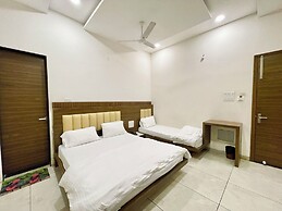 Hotel Govindam Inn - near Temple