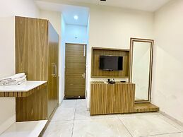 Hotel Govindam Inn - near Temple