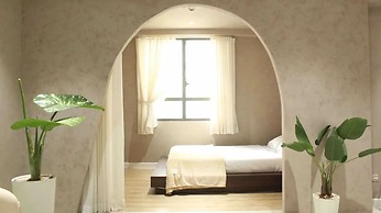 ICON 56 Luxury Aparment