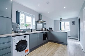 Charming Manchester 3-bed House