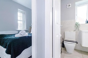 Charming Manchester 3-bed House