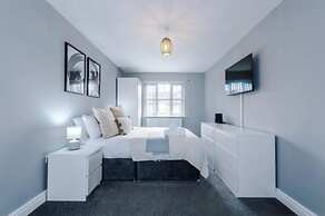 Charming Manchester 3-bed House