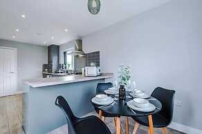 Charming Manchester 3-bed House