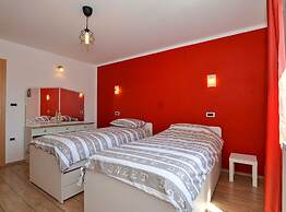 Radovani Peaceful and Serene Apartment With Terrace