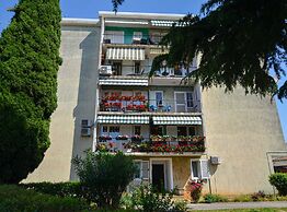 Cozy and Smart Rovinj Apartment With Balcony