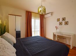 Cozy and Smart Rovinj Apartment With Balcony